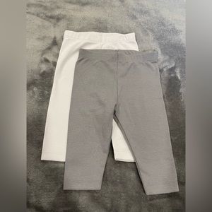 New never worn no tags. Grey baby leggings
